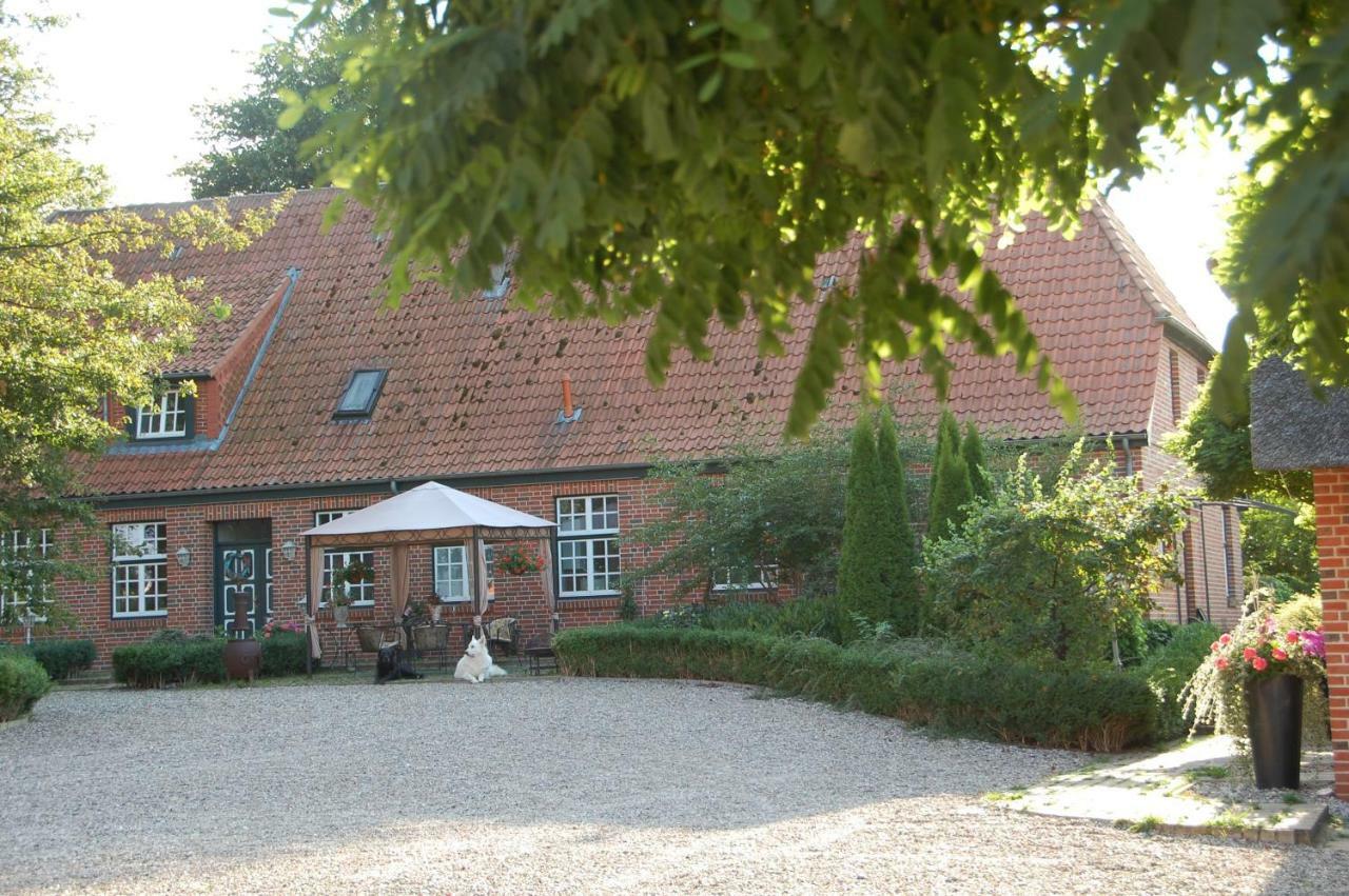 Ostseepferdehof Neukirchen  外观 照片